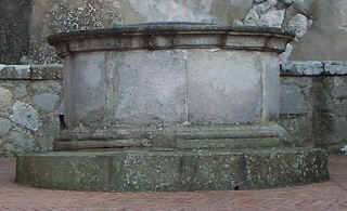 torn pozzo.jpg (8802 byte)